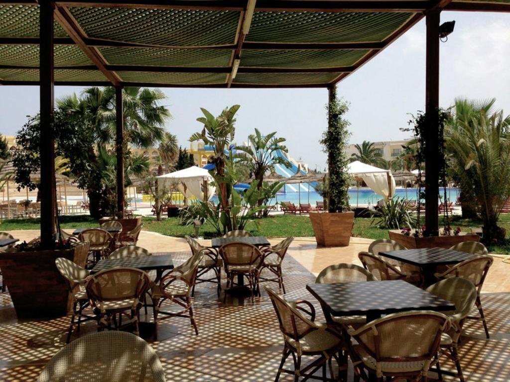 Golden Soviva Vip Hotel Port El Kantaoui Exterior photo